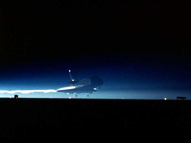 Spaceshuttle-Landung (2), © NASA